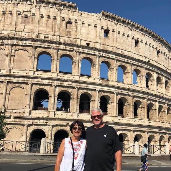 Meet your Posher, Lori - Picture 1 of 1